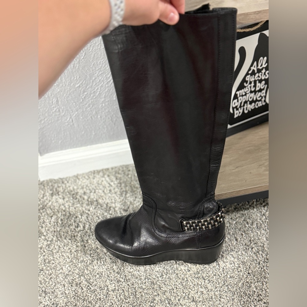 Jeannot Black Platform Women's Boots - Picture 3 of 7